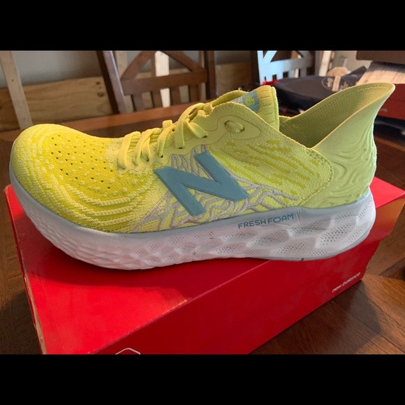 New Balance Fresh Foam 1080v10 Womens - Picture 3 of 8